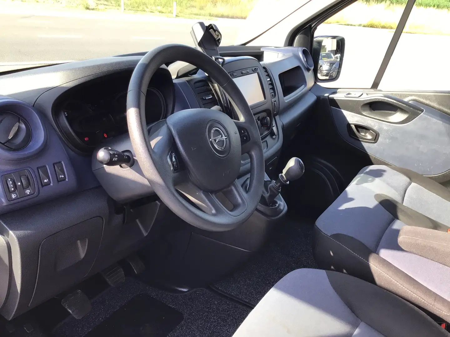 Opel Vivaro 120pk 2018 66000km full/option 12950e ex btw Zilver - 2