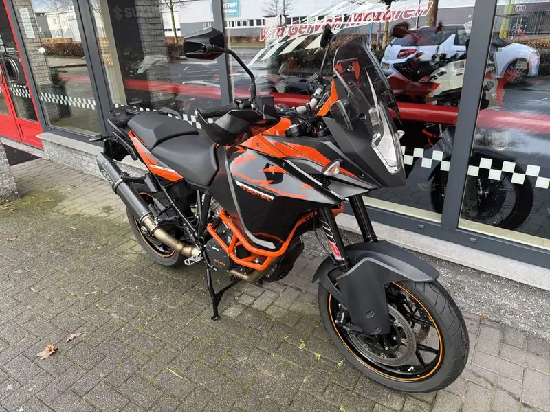 KTM 1090 Adventure - foto 2
