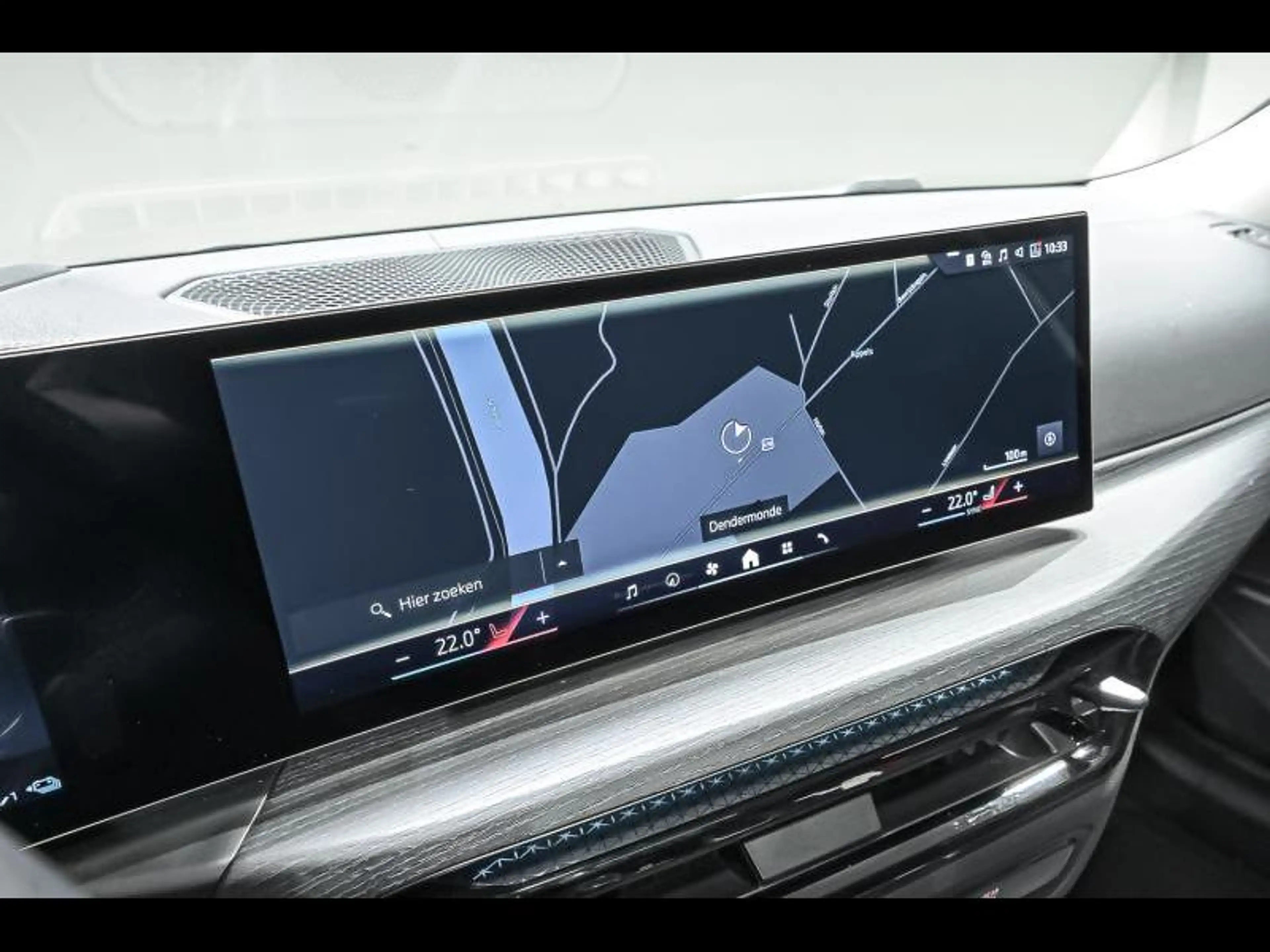 BMW 330 e Touring - COMFORTPACK|DASS+|360CAM|HUD|HIFI|PANO — photo 14