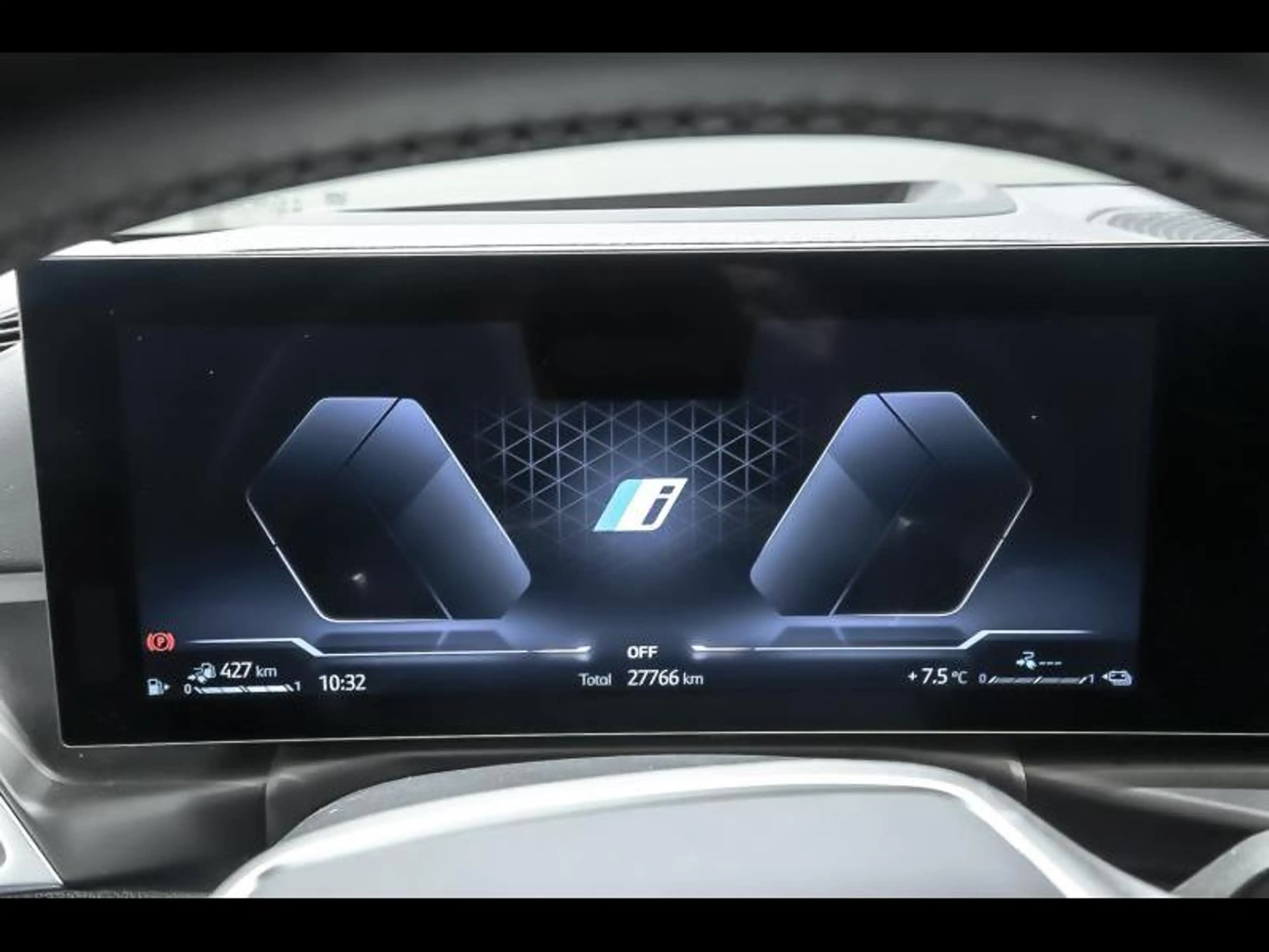 BMW 330 e Touring - COMFORTPACK|DASS+|360CAM|HUD|HIFI|PANO — photo 10
