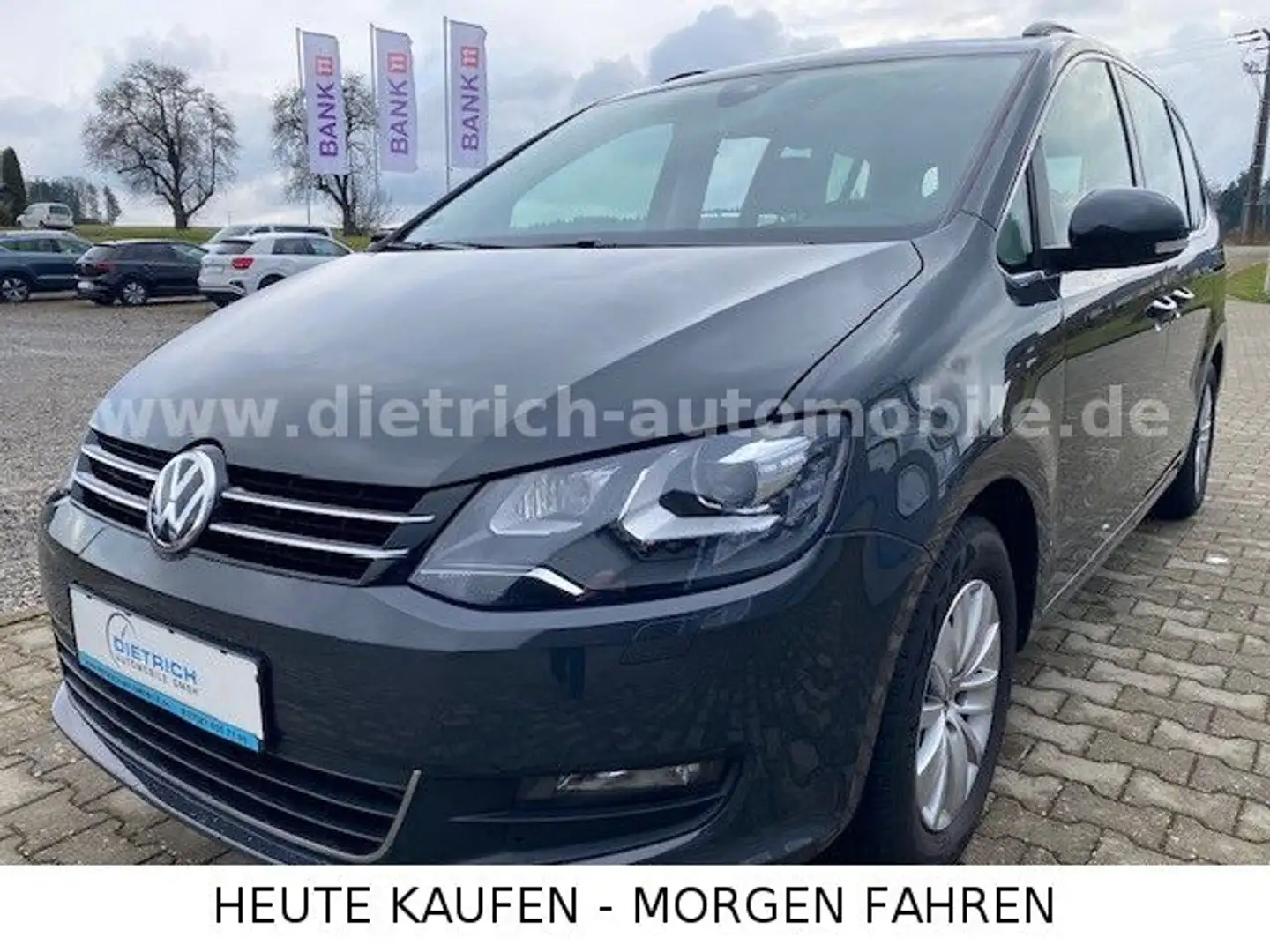 Volkswagen Sharan Comfortline 1,4 TSi DSG PDC ACC NAVi ALU Grijs - 1