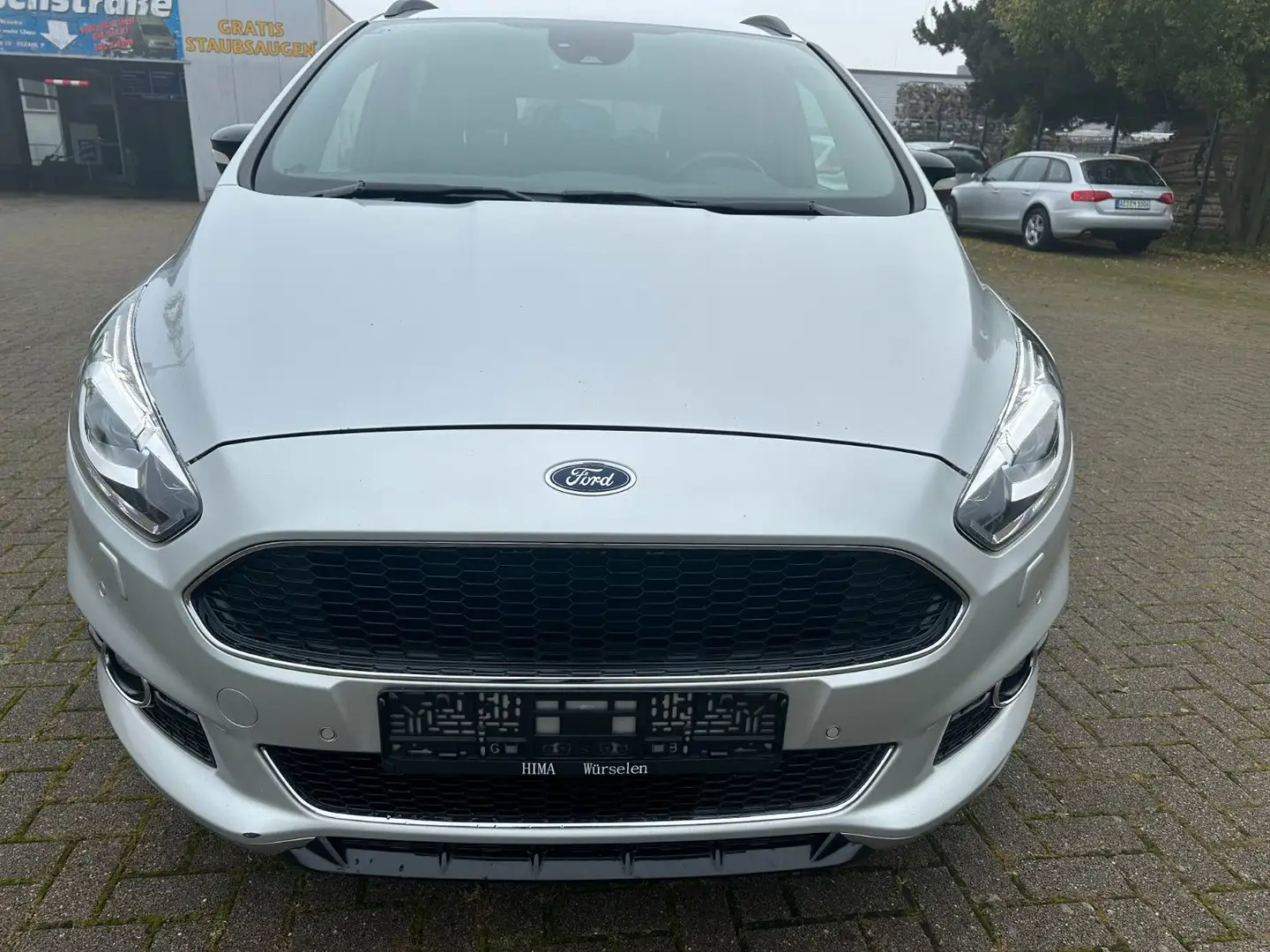 Ford S-Max *ST-Line* 4x4 *LEDER*NAVI* Plateado - 2