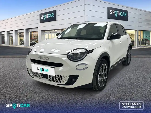 Fiat 600 MHEV  1.2 74kW (100CV) DDCT La prima