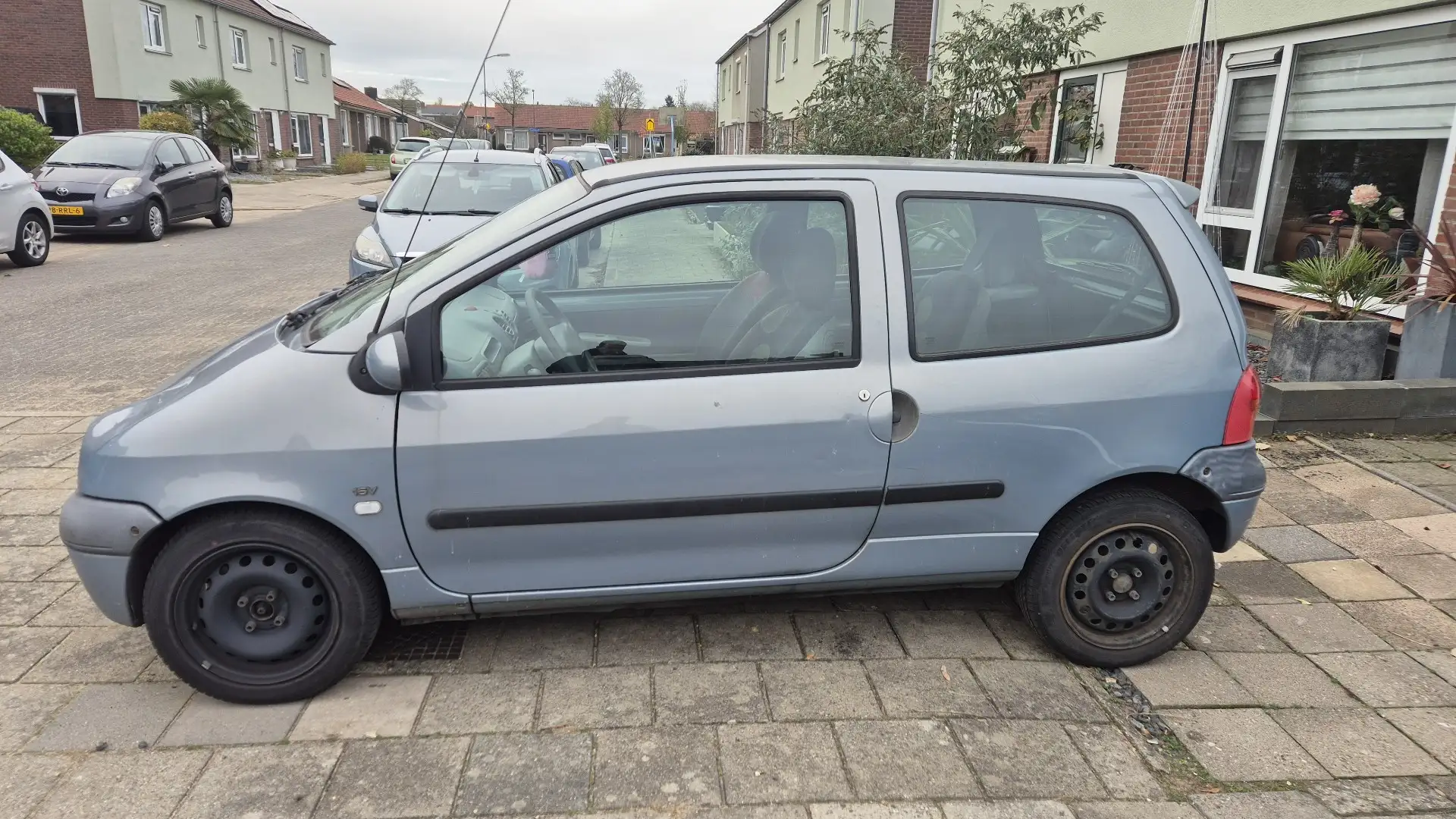 Renault Twingo 1.2-16V Privilège Blau - 2