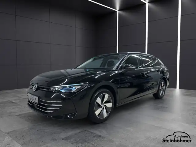Volkswagen Passat view 2