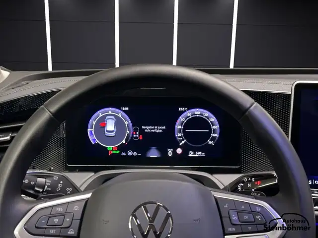 Volkswagen Passat view 19