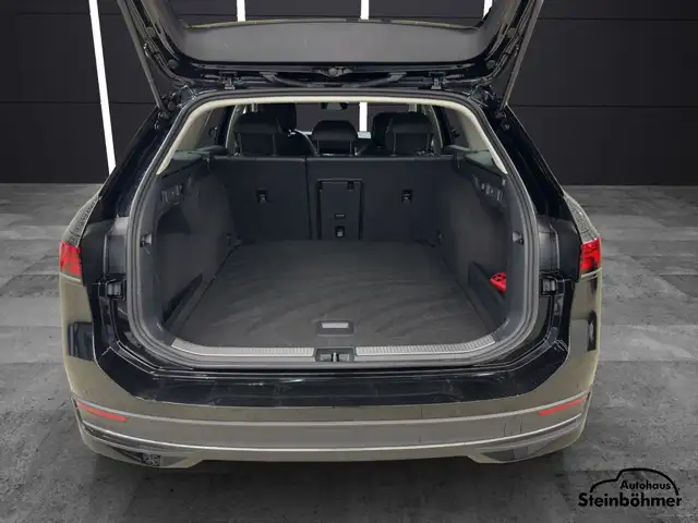 Volkswagen Passat view 6