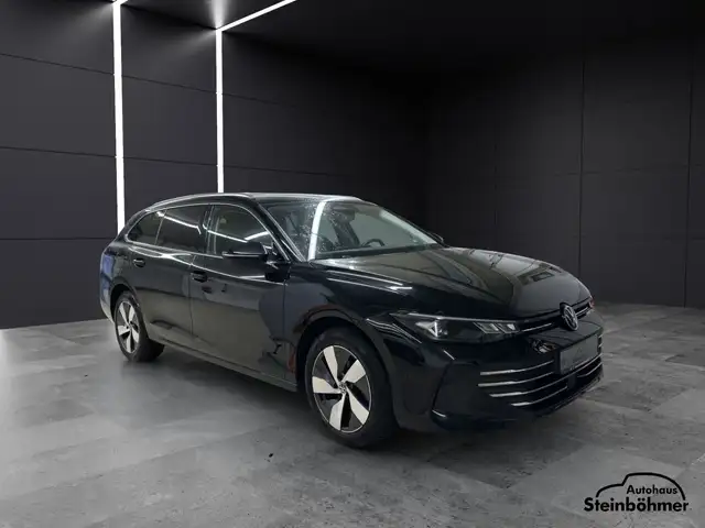 Volkswagen Passat view 10