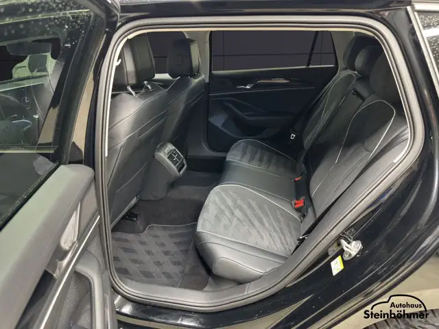 Volkswagen Passat view 15