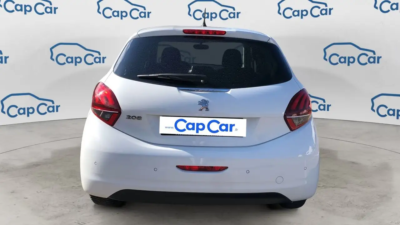 Peugeot 208 208 — photo 3