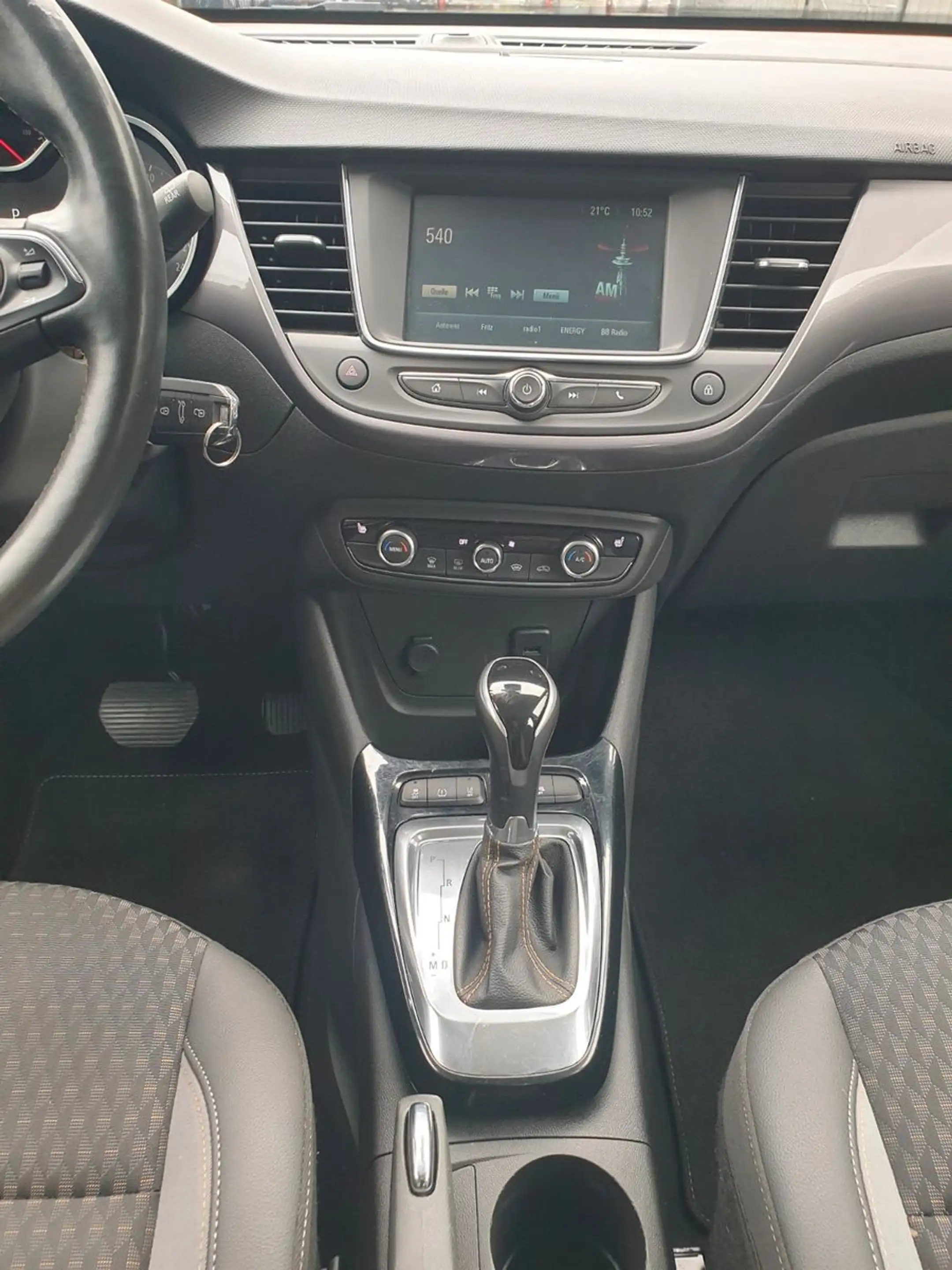 Opel Crossland X Automatik 2-Hand TÜV-Neu — photo 15