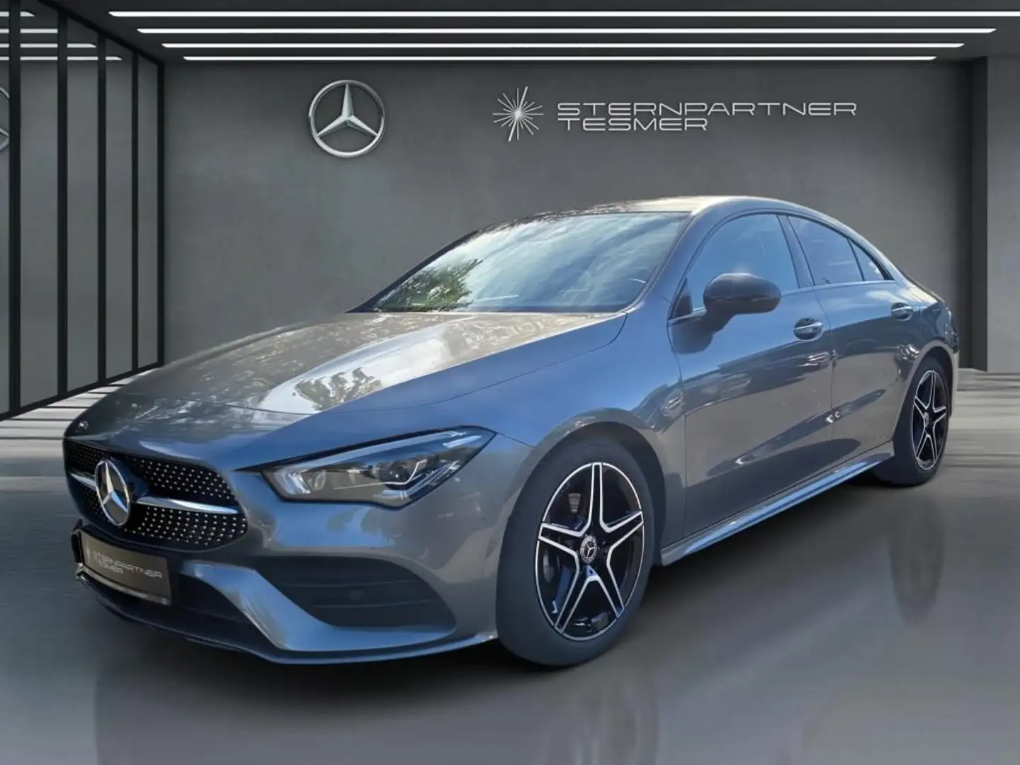 Mercedes-Benz CLA 200 d AMG+NIGHT+PANO+360°+STHZG+HUD Gris - 1