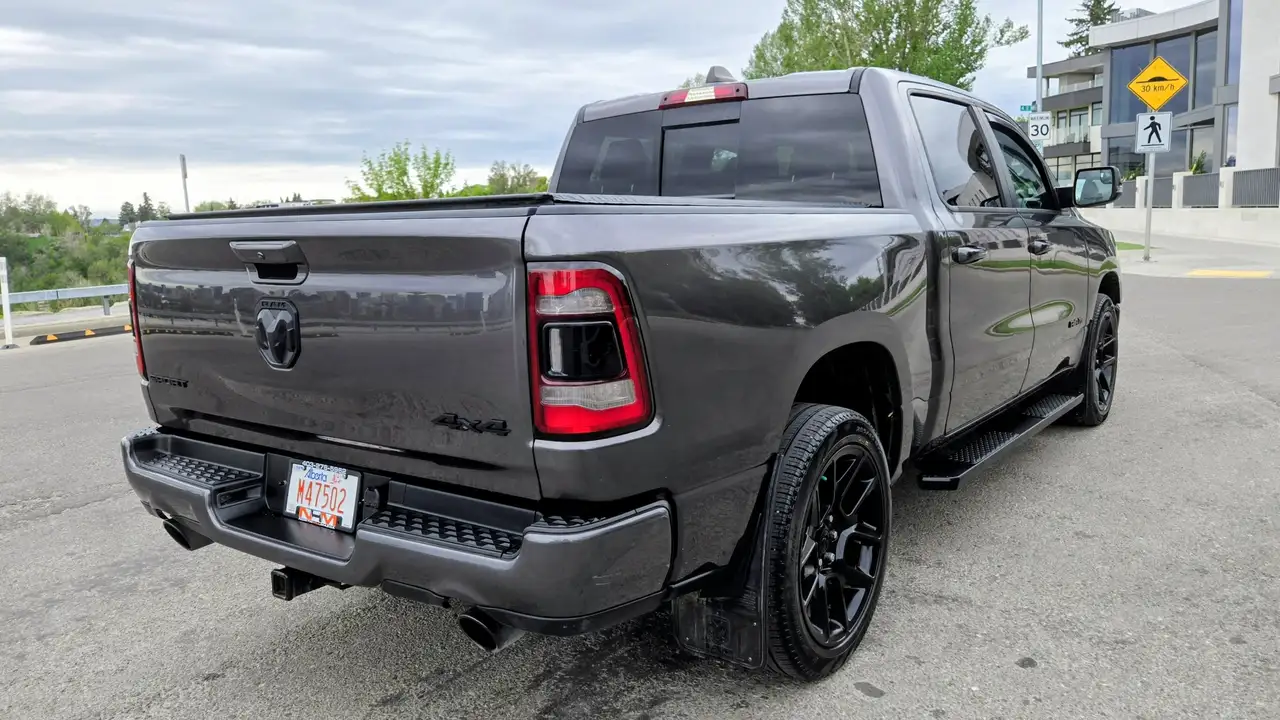 RAM 1500 снимка RAM 1500