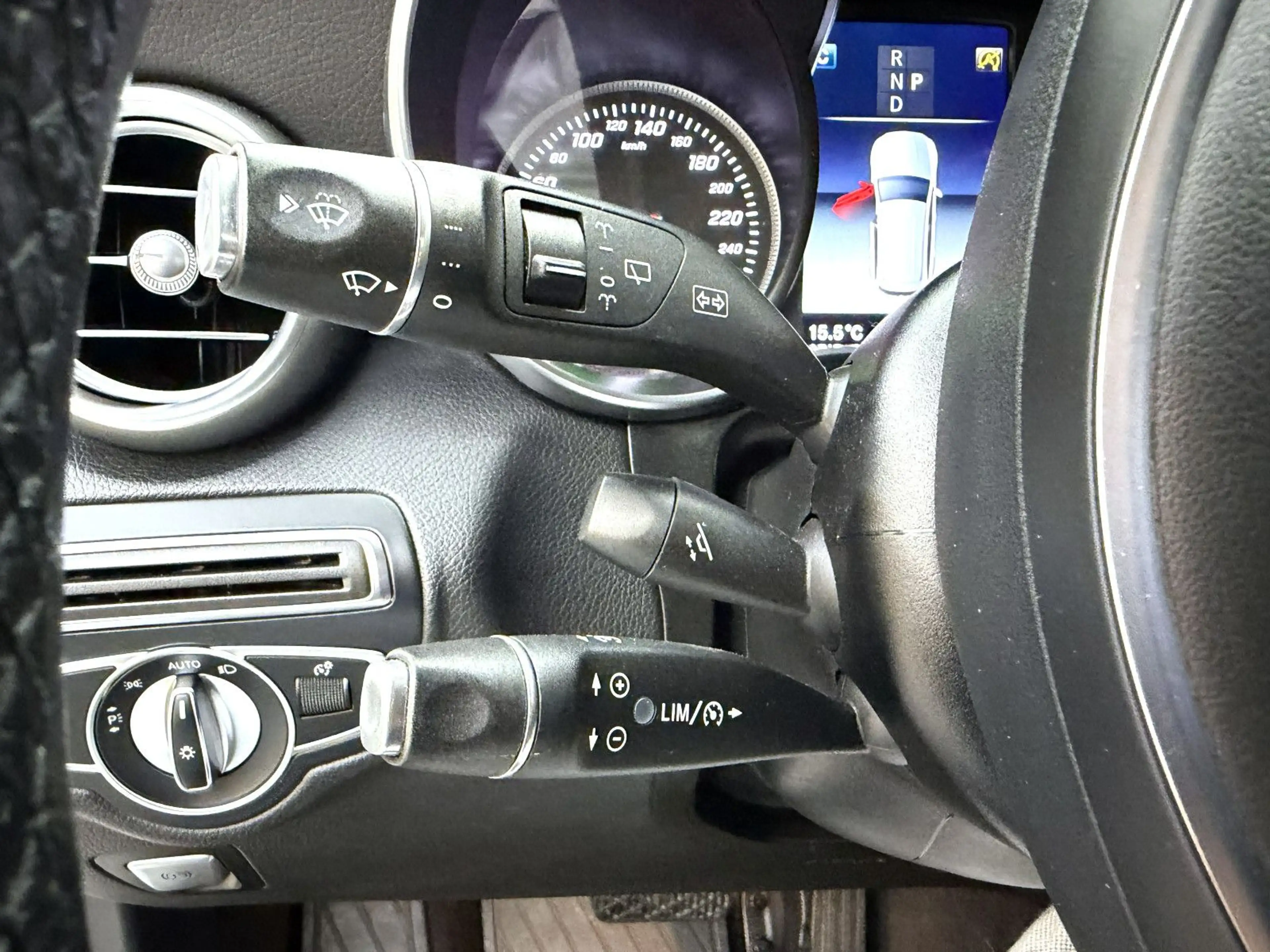 Mercedes-Benz GLC 250 4Matic *LED*SHZ*Navi*RFK* — photo 14