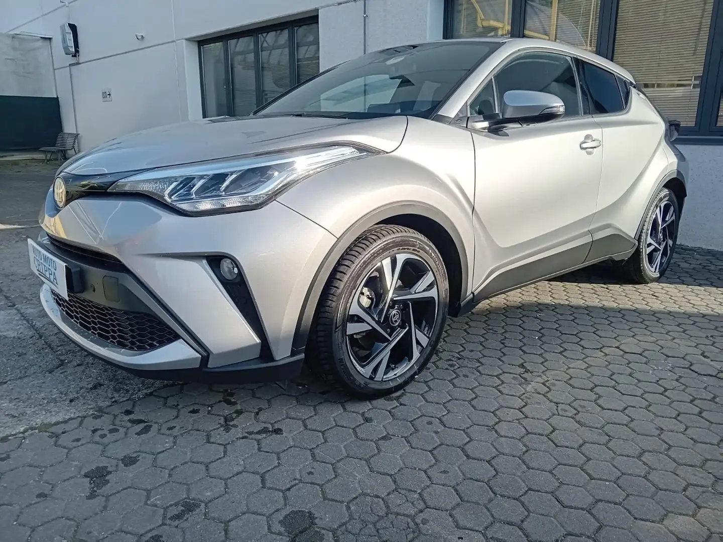Toyota C-HR 2.0 HYBRID MORE BUSINESS E-CVT PROMO Argento - 1