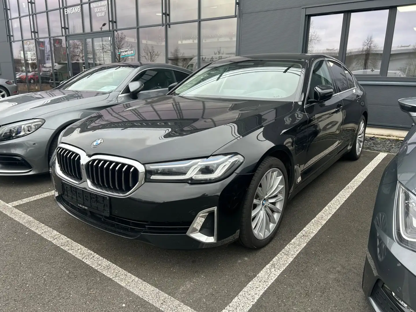BMW 530 5 Limousine 530 e/LEDER/LASER/HDP/SD/+++ Schwarz - 1