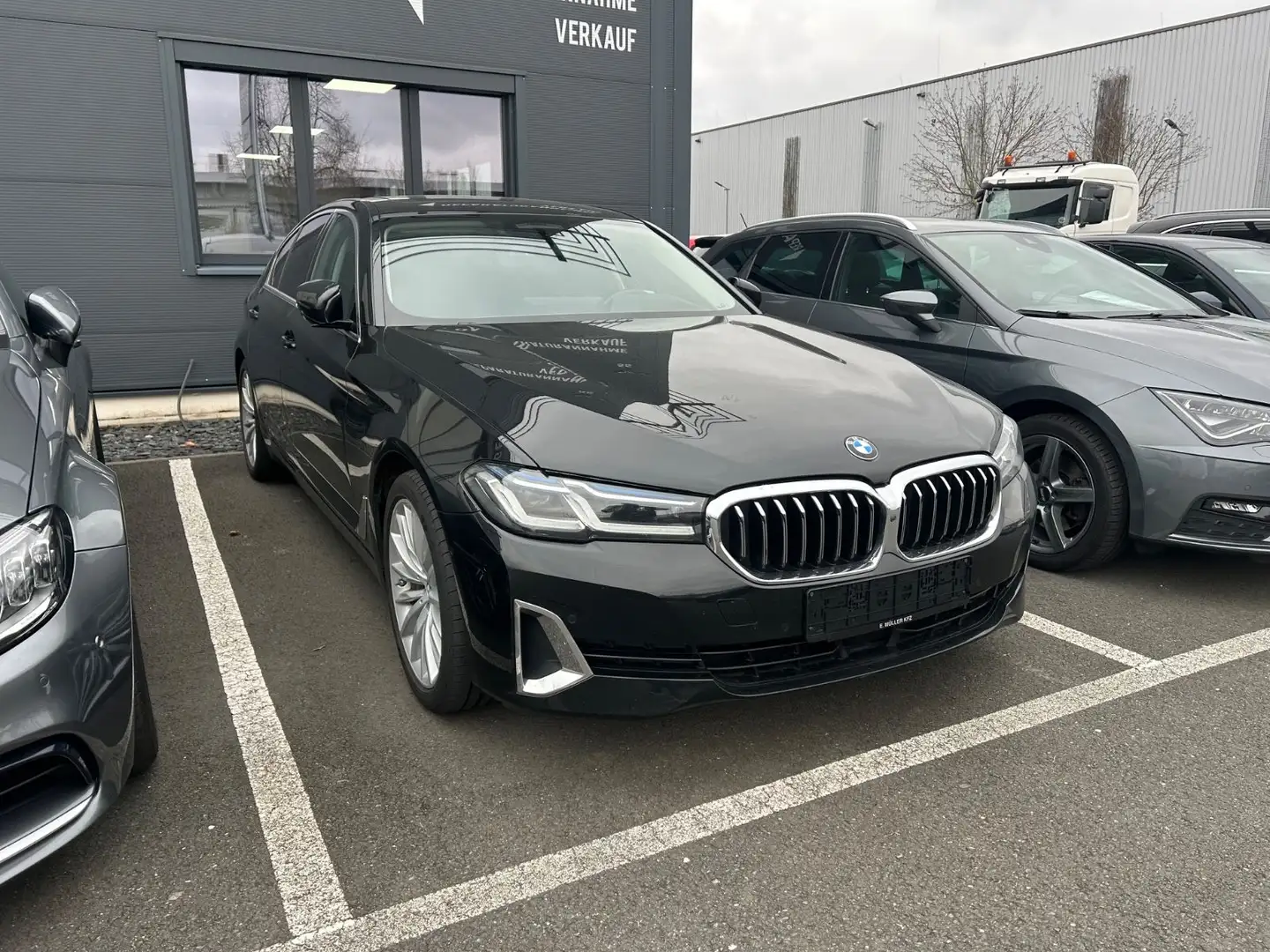 BMW 530 5 Limousine 530 e/LEDER/LASER/HDP/SD/+++ Schwarz - 2