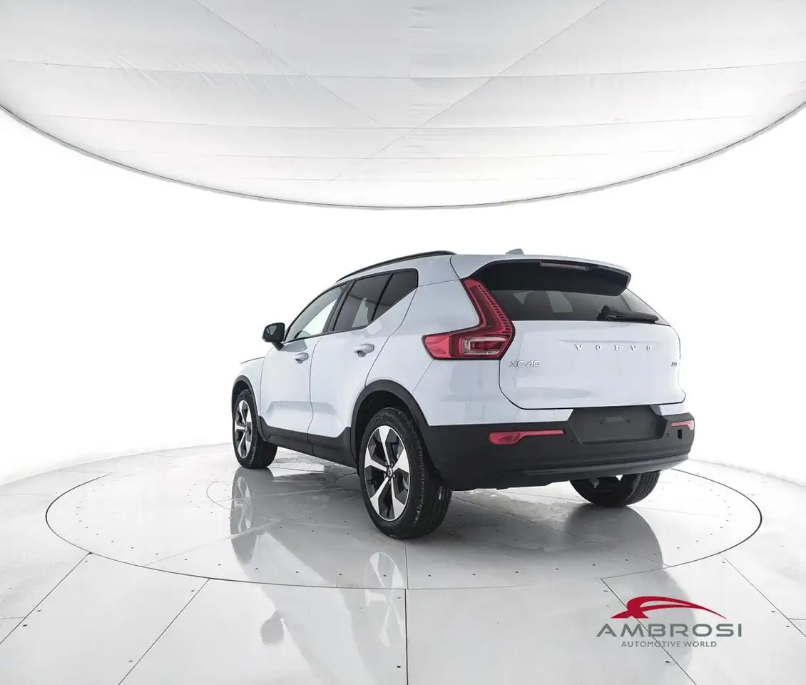 Volvo XC40 2026
