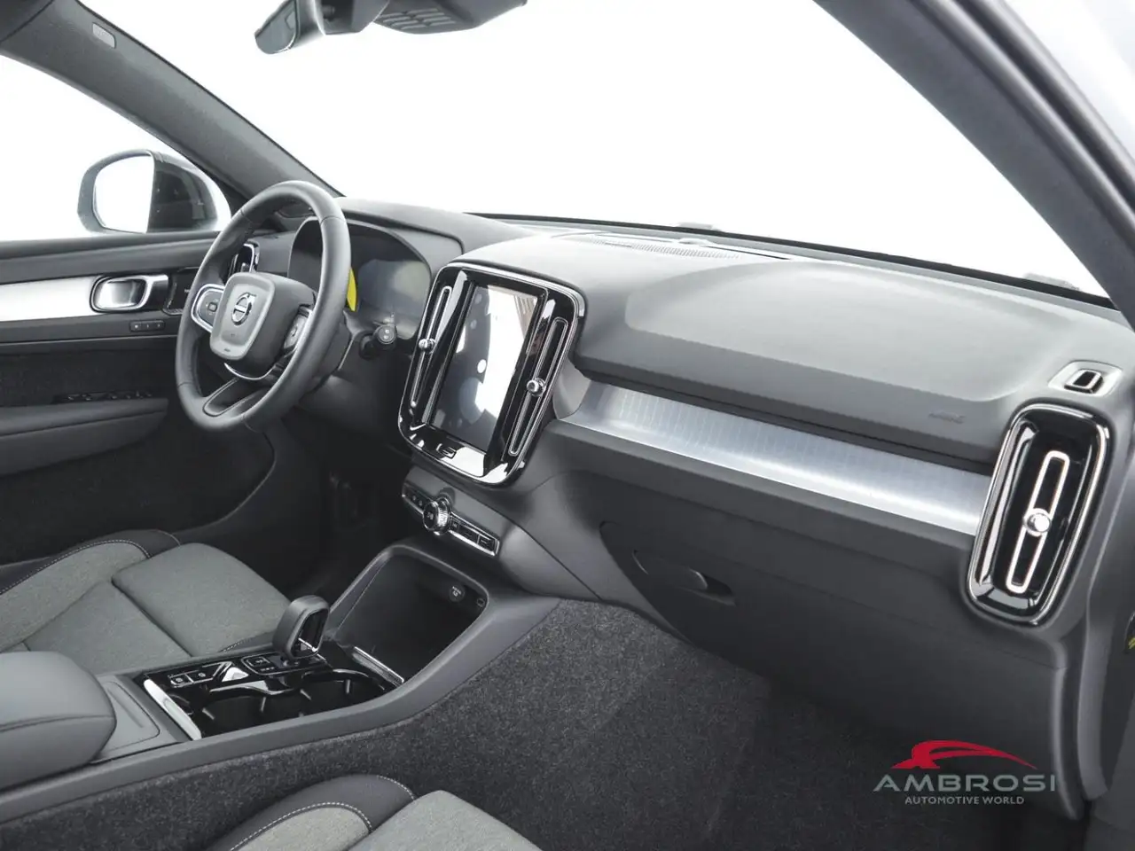 Volvo XC40 2026 — фото 12