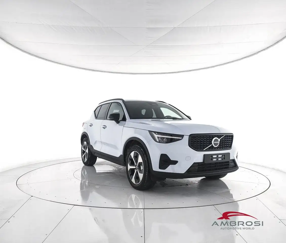 Volvo XC40 2026