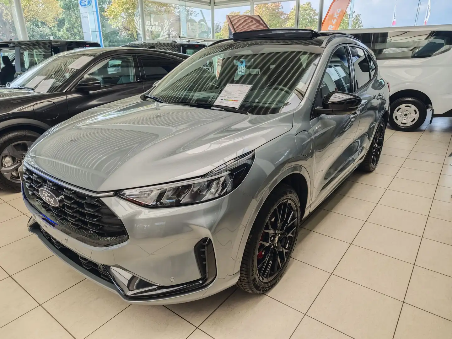 Ford Kuga ST-Line X 2.5i PHEV 243ch Auto - 0km Grijs - 2