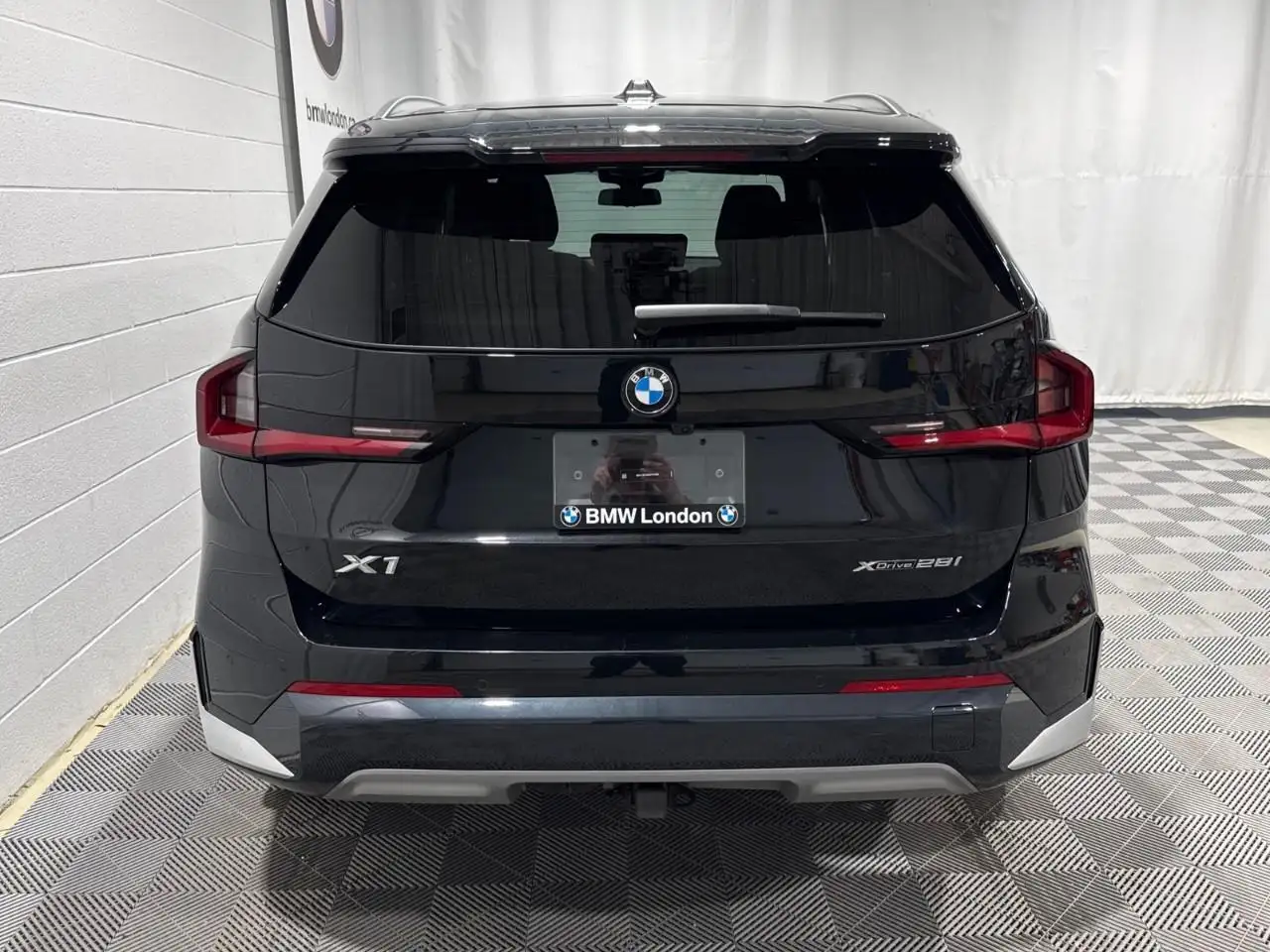 BMW X1 снимка BMW X1