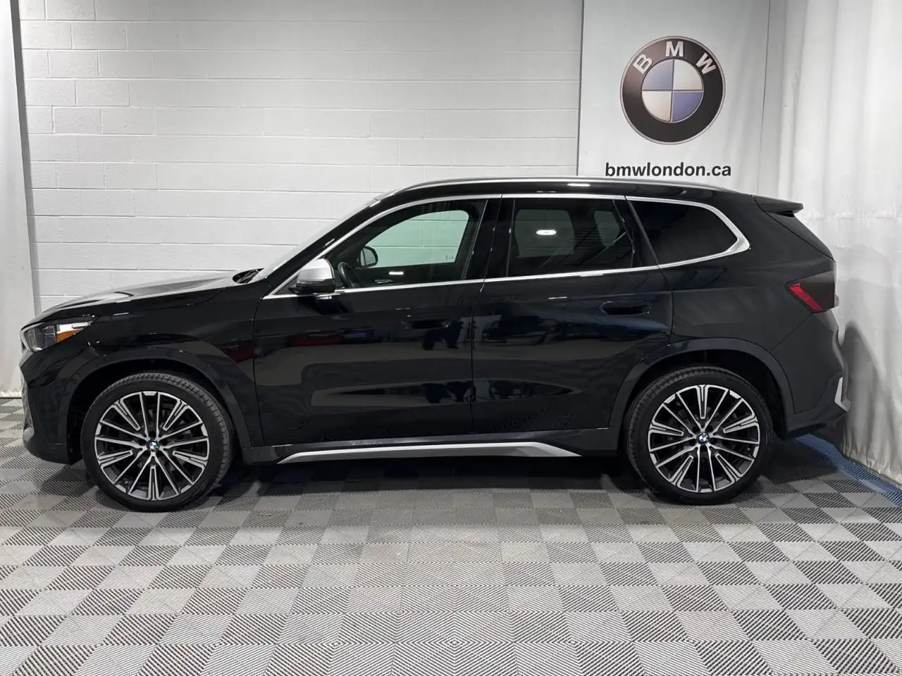 BMW X1 снимка BMW X1