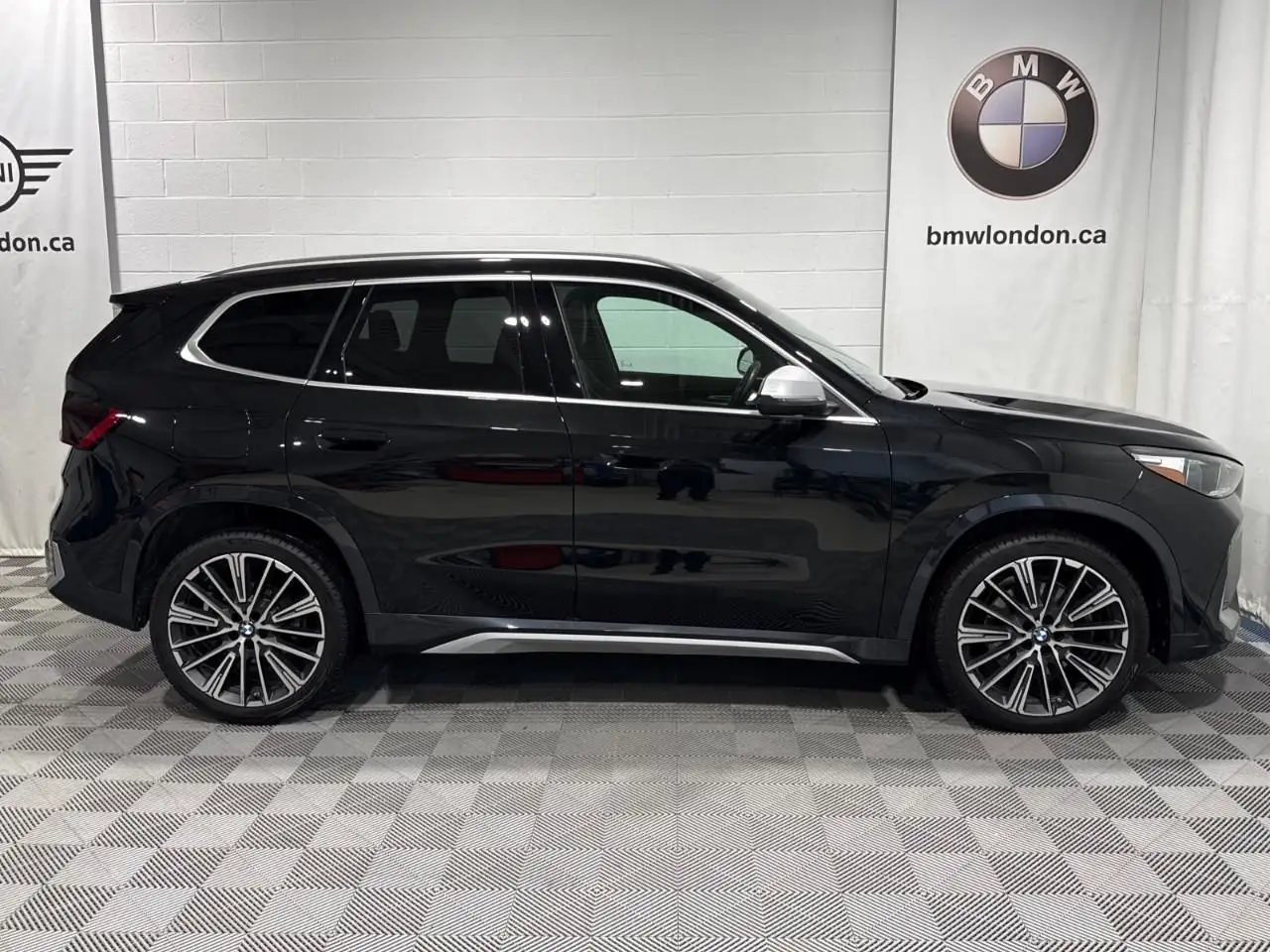 BMW X1 снимка BMW X1