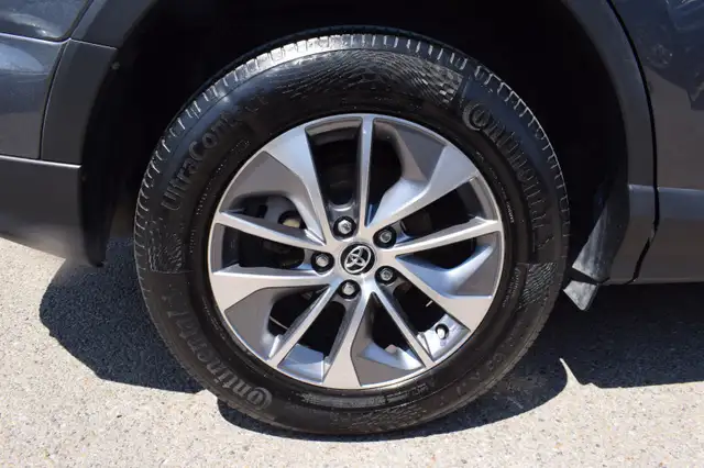 Toyota Rav4 view 11