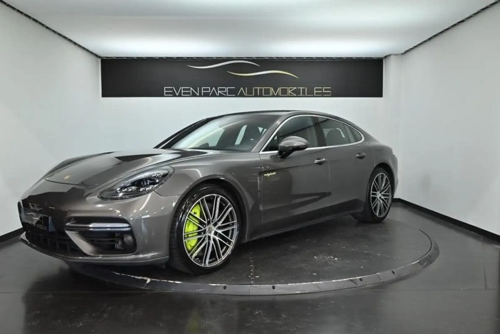 Porsche Panamera Turbo S V8 4.0 680 Hybrid PDK - 1