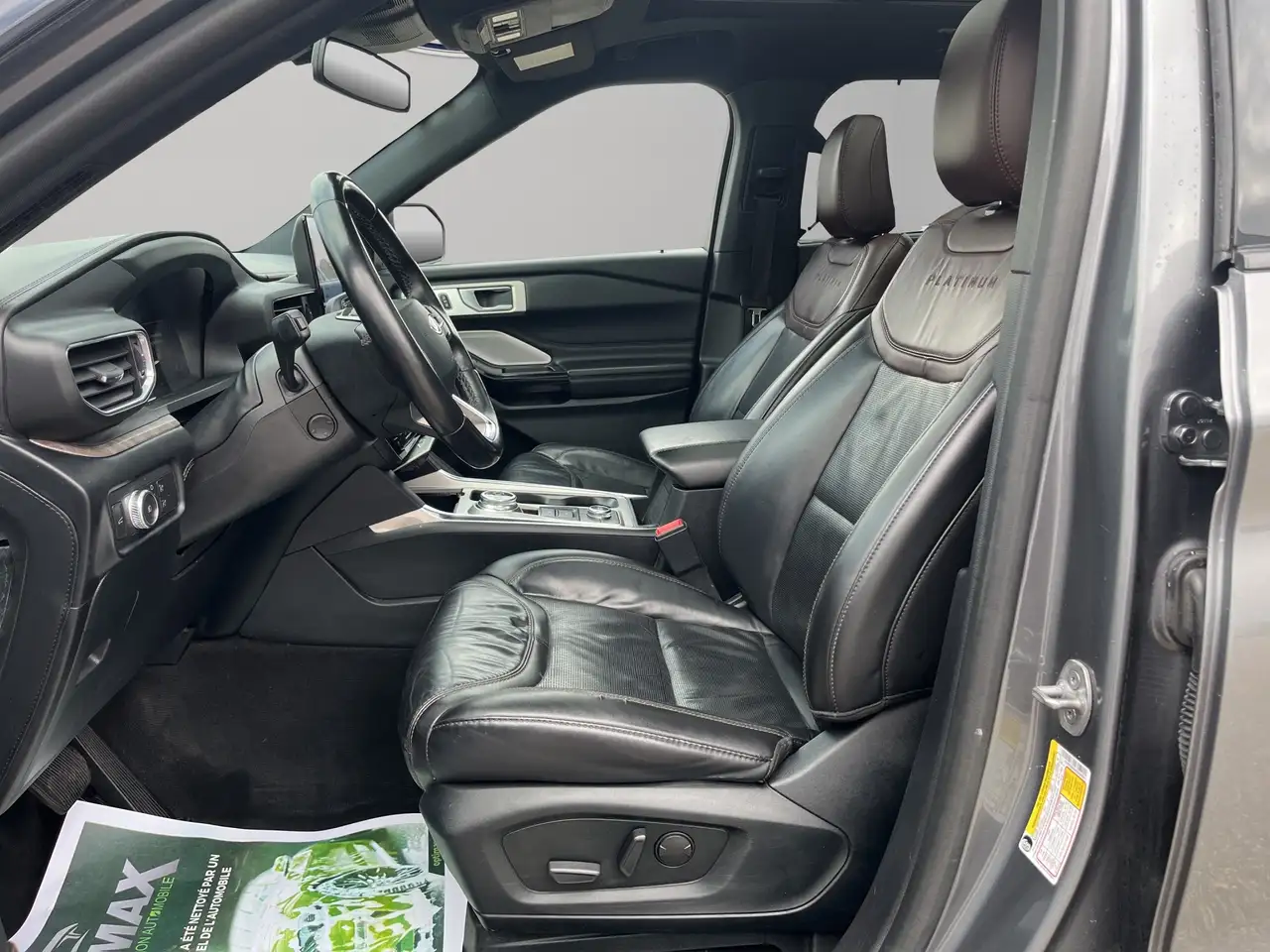 Ford Explorer снимка Ford Explorer