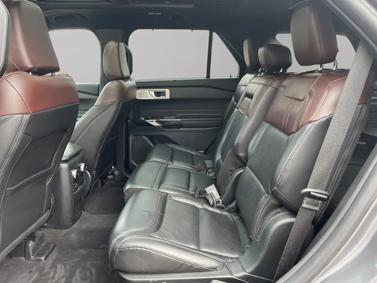Ford Explorer снимка Ford Explorer