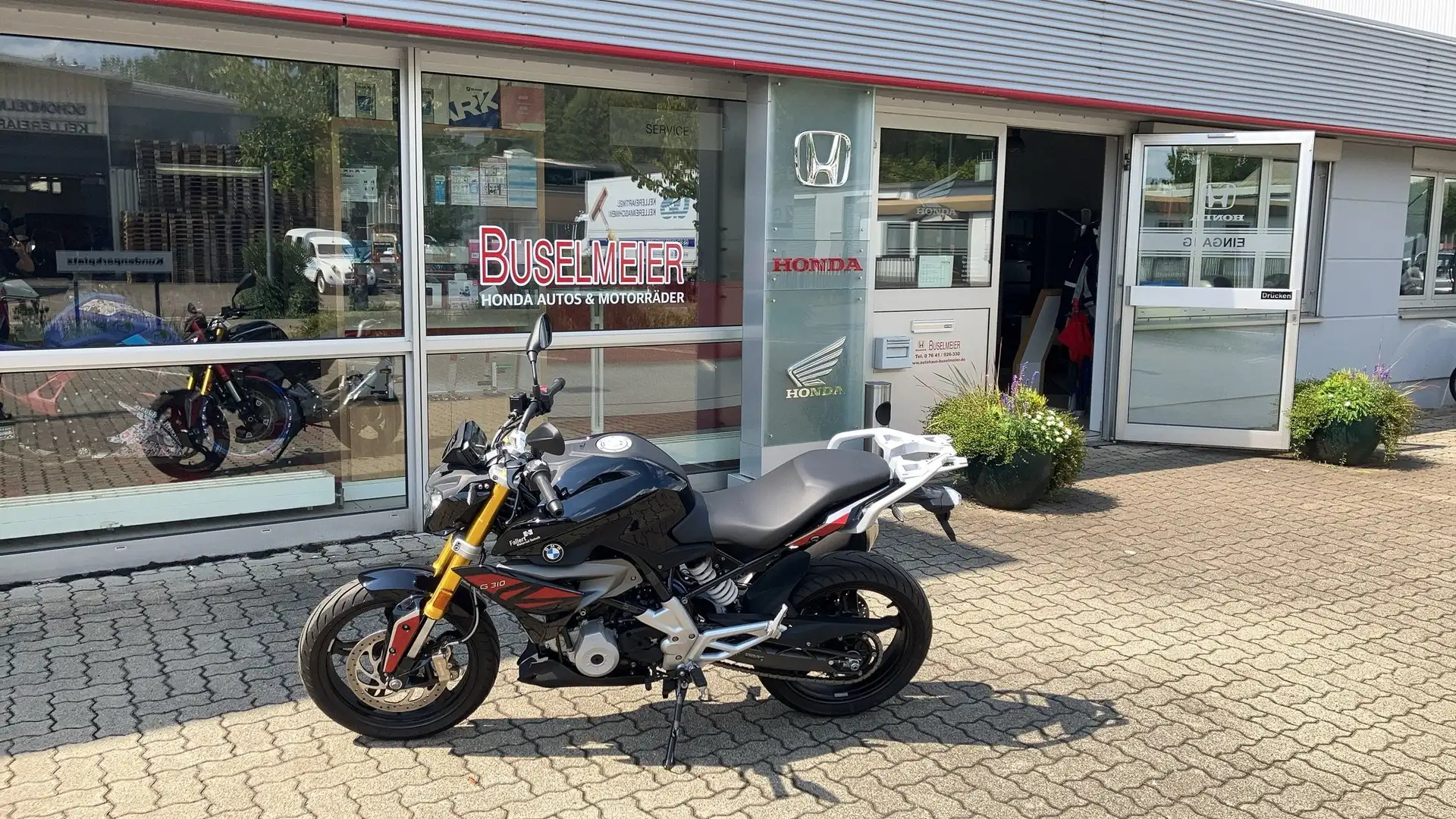 BMW G 310 R - 2