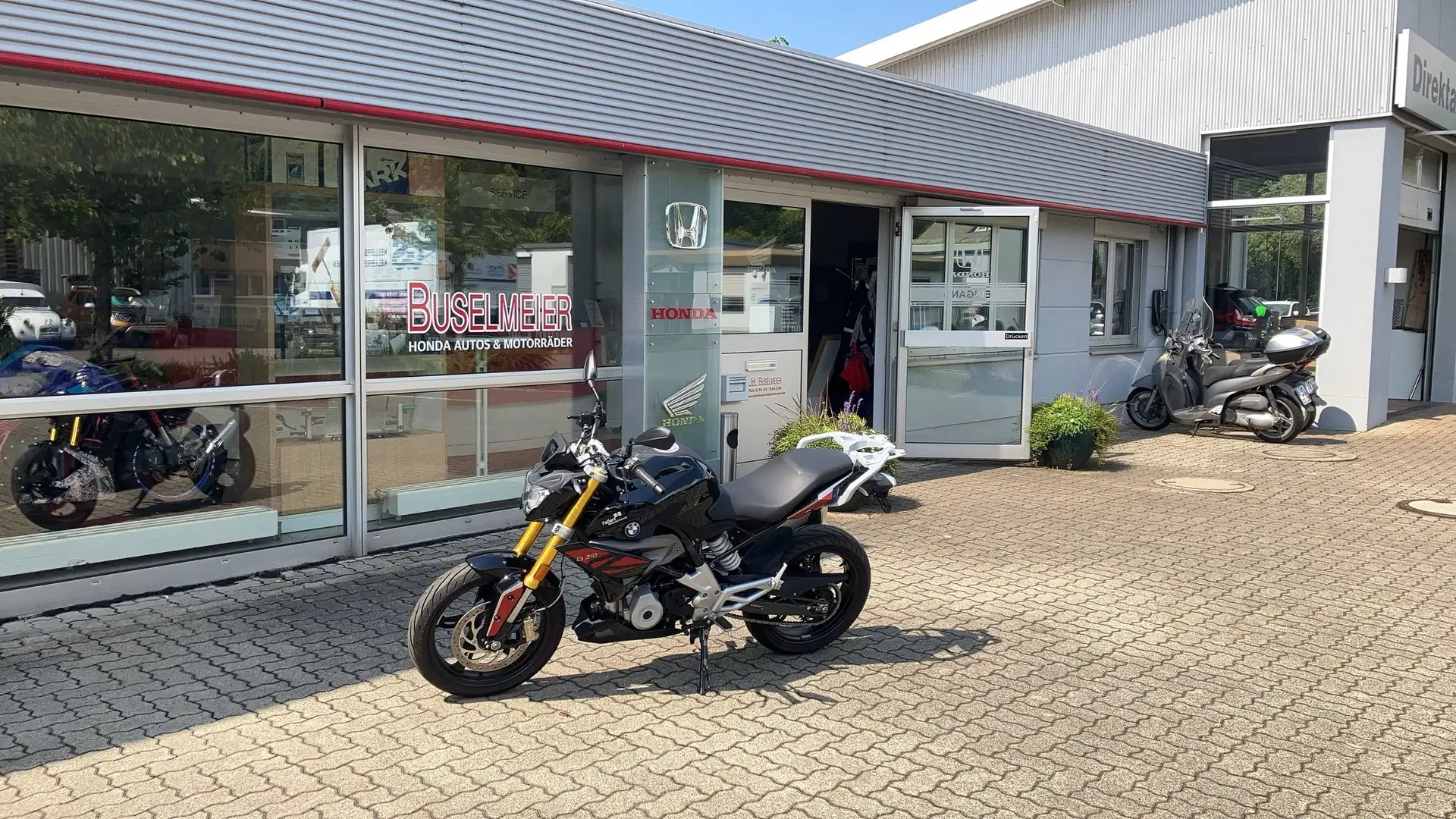 BMW G 310 R - 1