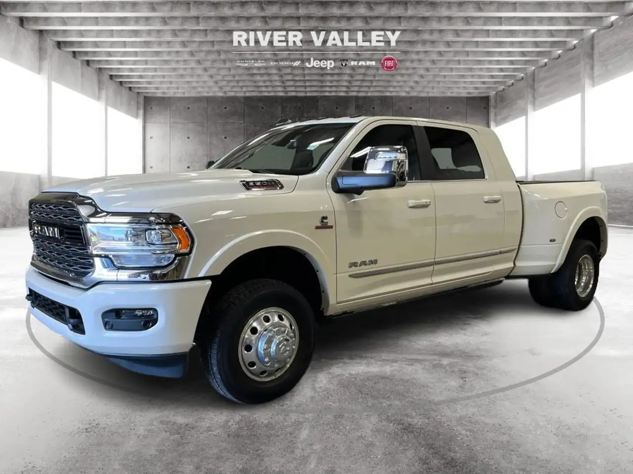 RAM 3500 снимка RAM 3500