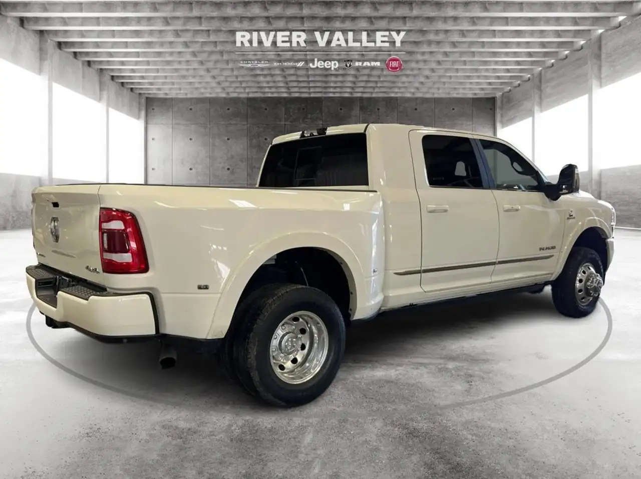 RAM 3500 снимка RAM 3500