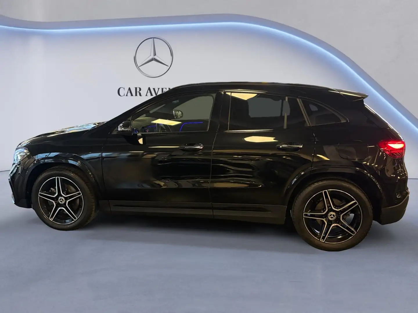 Mercedes-Benz GLA 180 d AMG Line Noir - 2