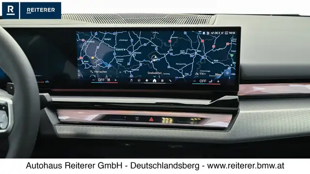 BMW 5 Series view 15