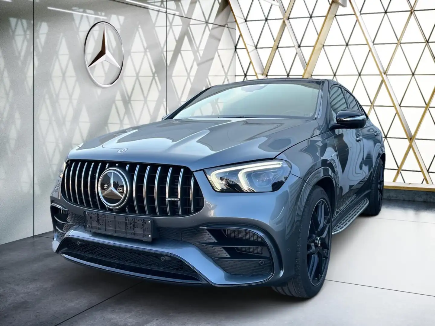 Mercedes-Benz GLE 63 AMG S 4M+ Coupé Night-P*Pano*Drivers Pack Серый - 1