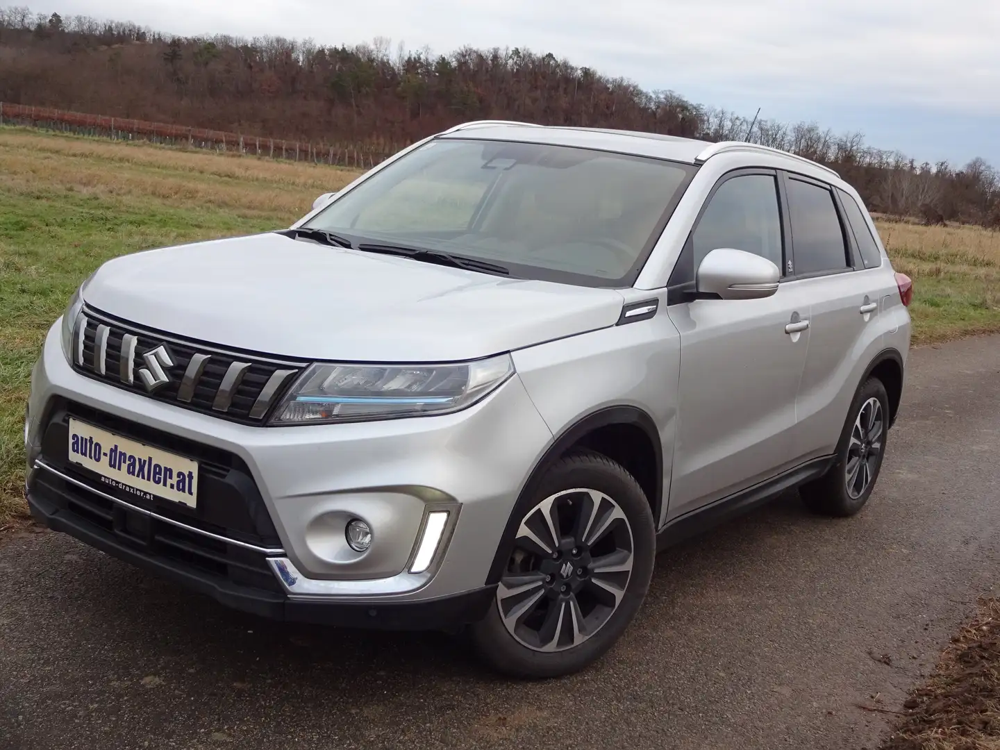 Suzuki Vitara Flash Allrad Aut.Hybrid+AHV+Navi+Kamera+Pano Silber - 1