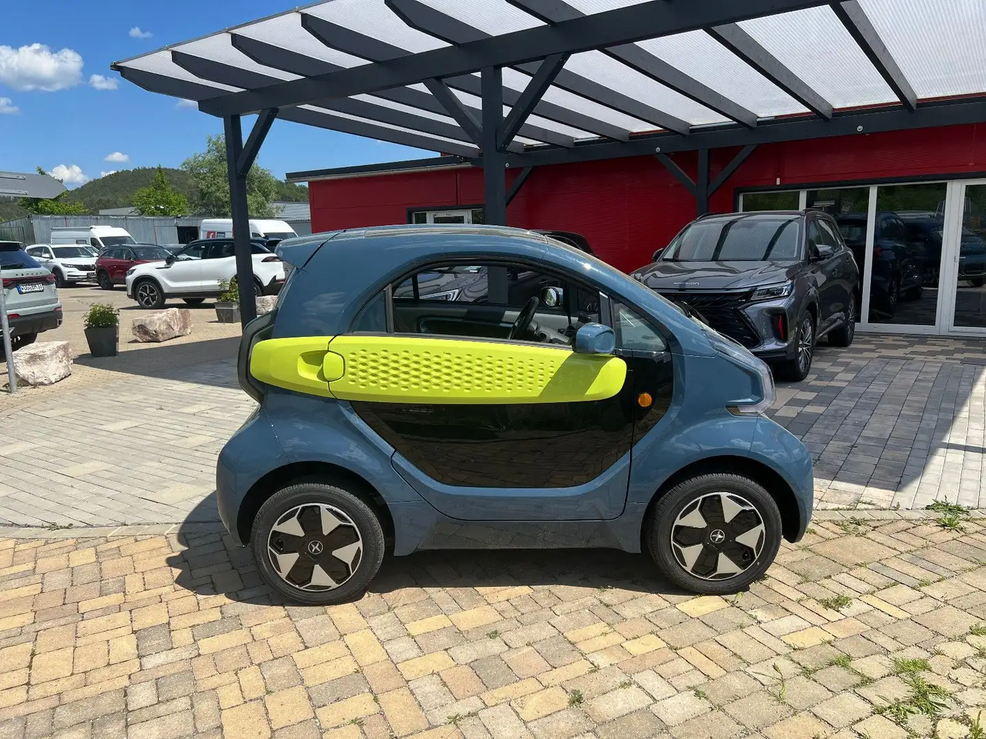 XEV Yoyo Klima*Heizung*SmartKey*Pano*SmartLink Albastru - 1