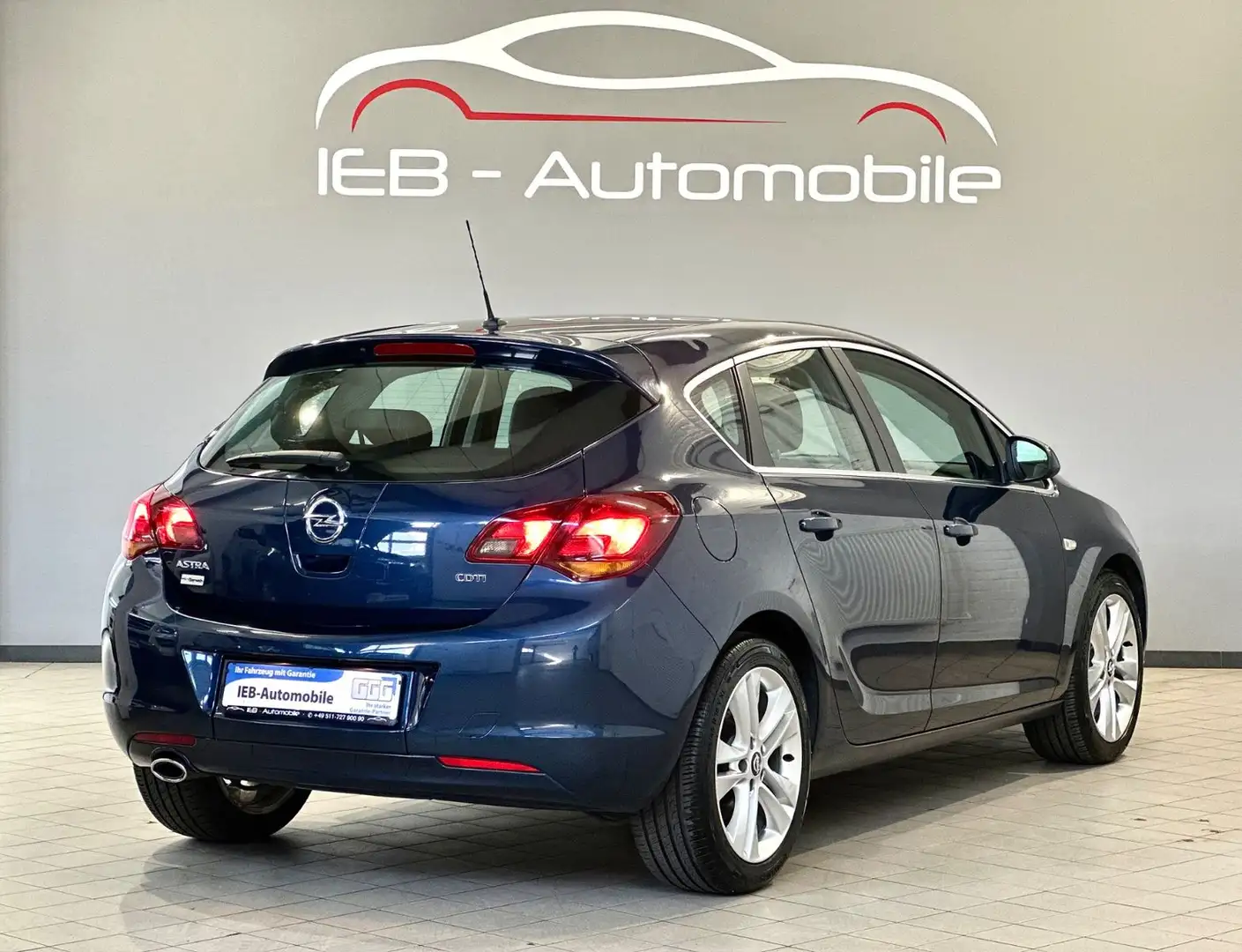 Opel Astra J Lim. 2.0 CDTI Cosmo/1.Hand/Bi-Xenon /18" Blau - 2