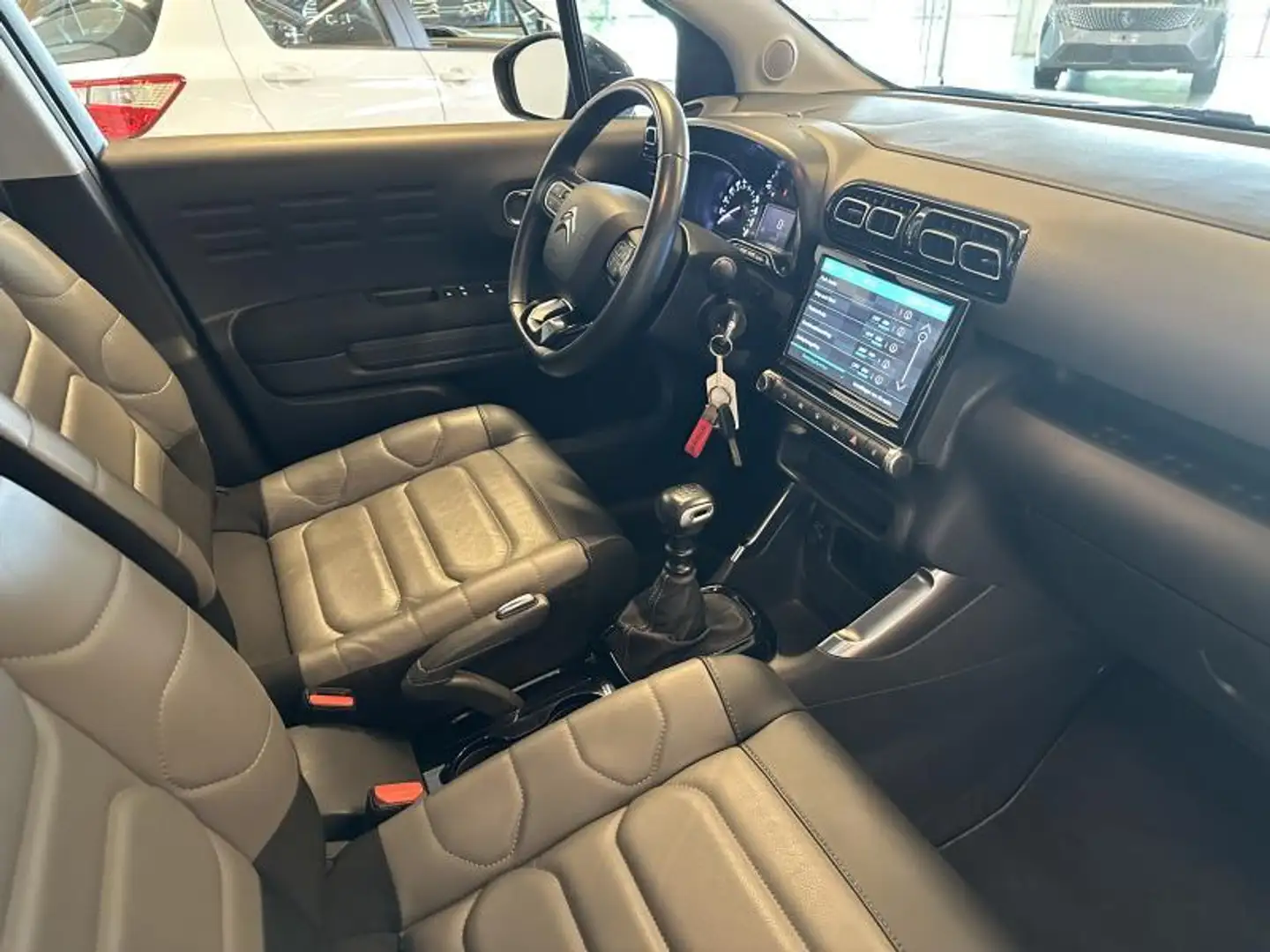 Citroen C3 Aircross Shine 1.5 BLUEHDI 110 MAN 6 Чёрный - 2