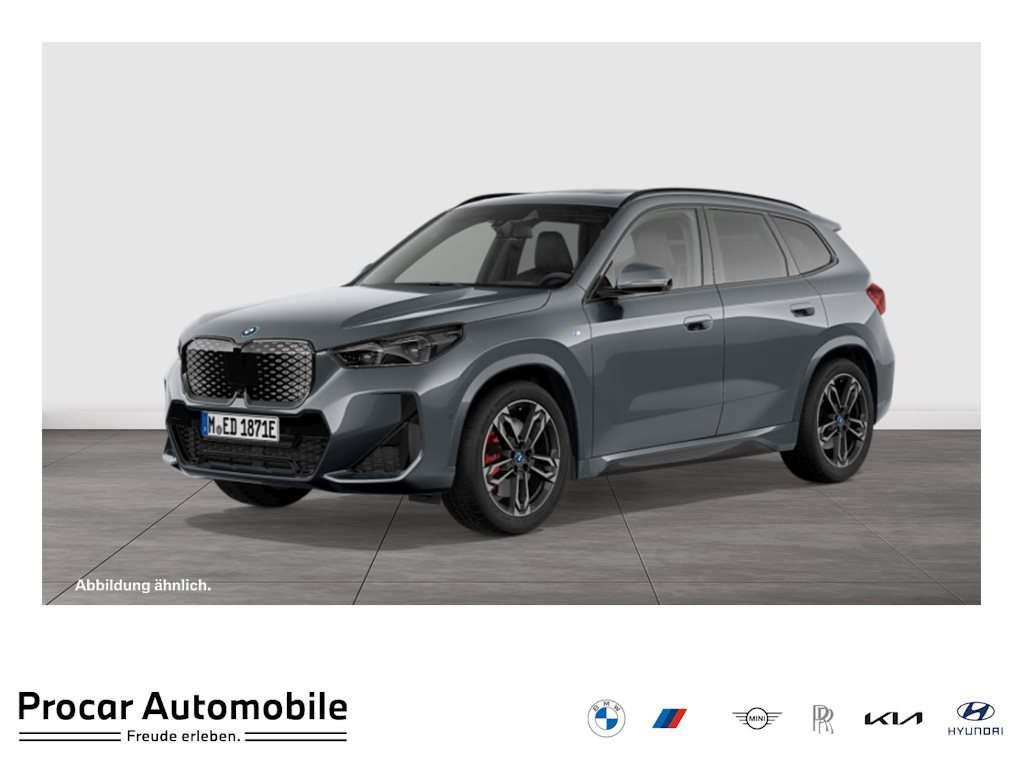BMW iX1