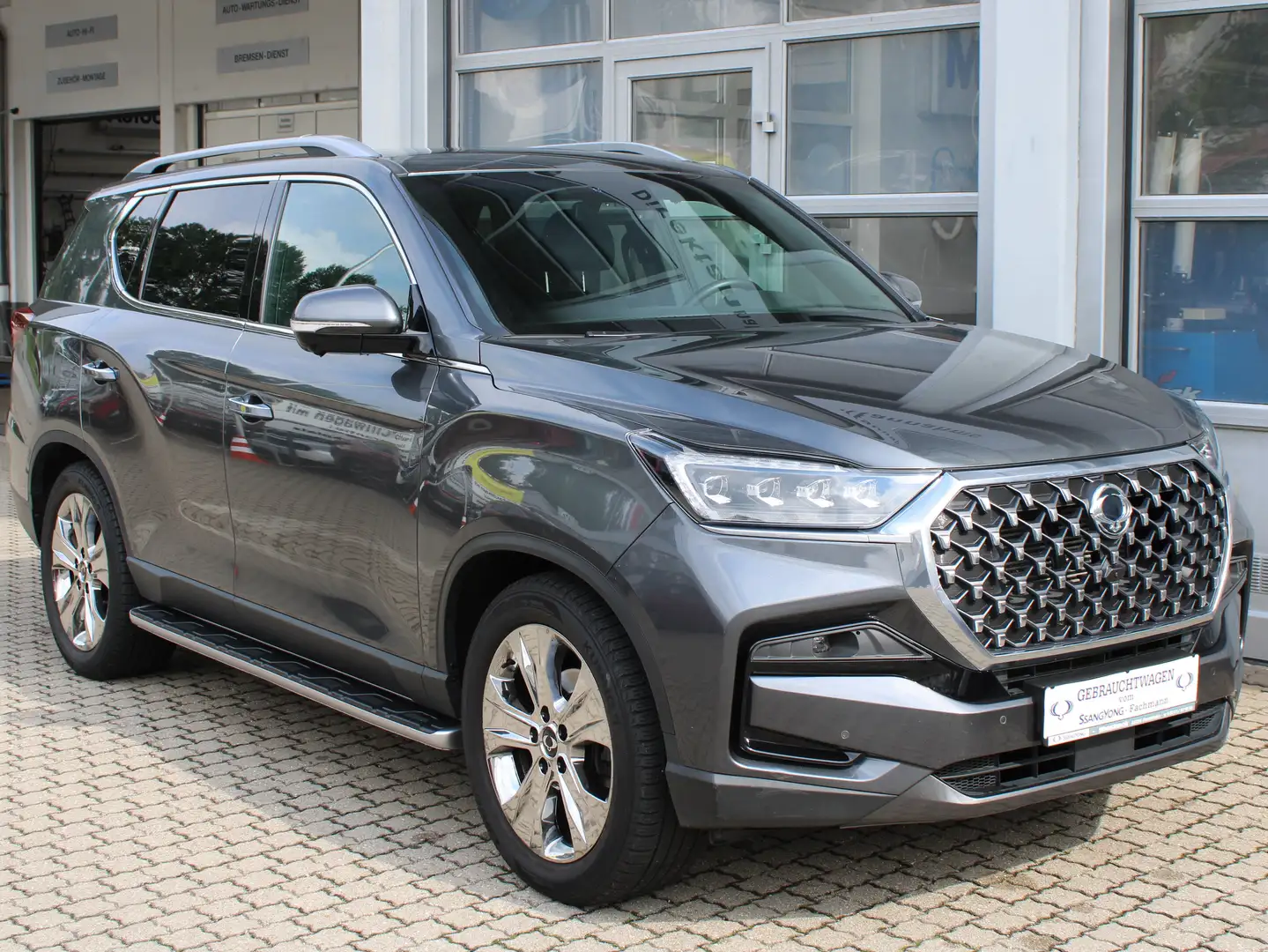 SsangYong Rexton 2.2 e-XDi 220 4WDAut. Sapphire Gris - 1