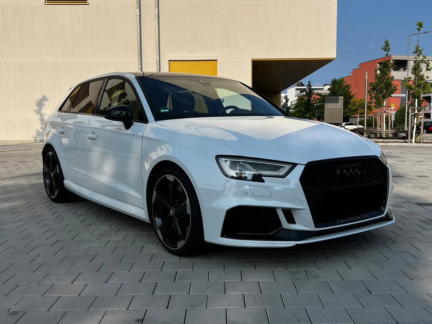 Audi RS3 8-fach | RS-Aga | ACC | Matrix | B&O | Panorama Weiß - 2