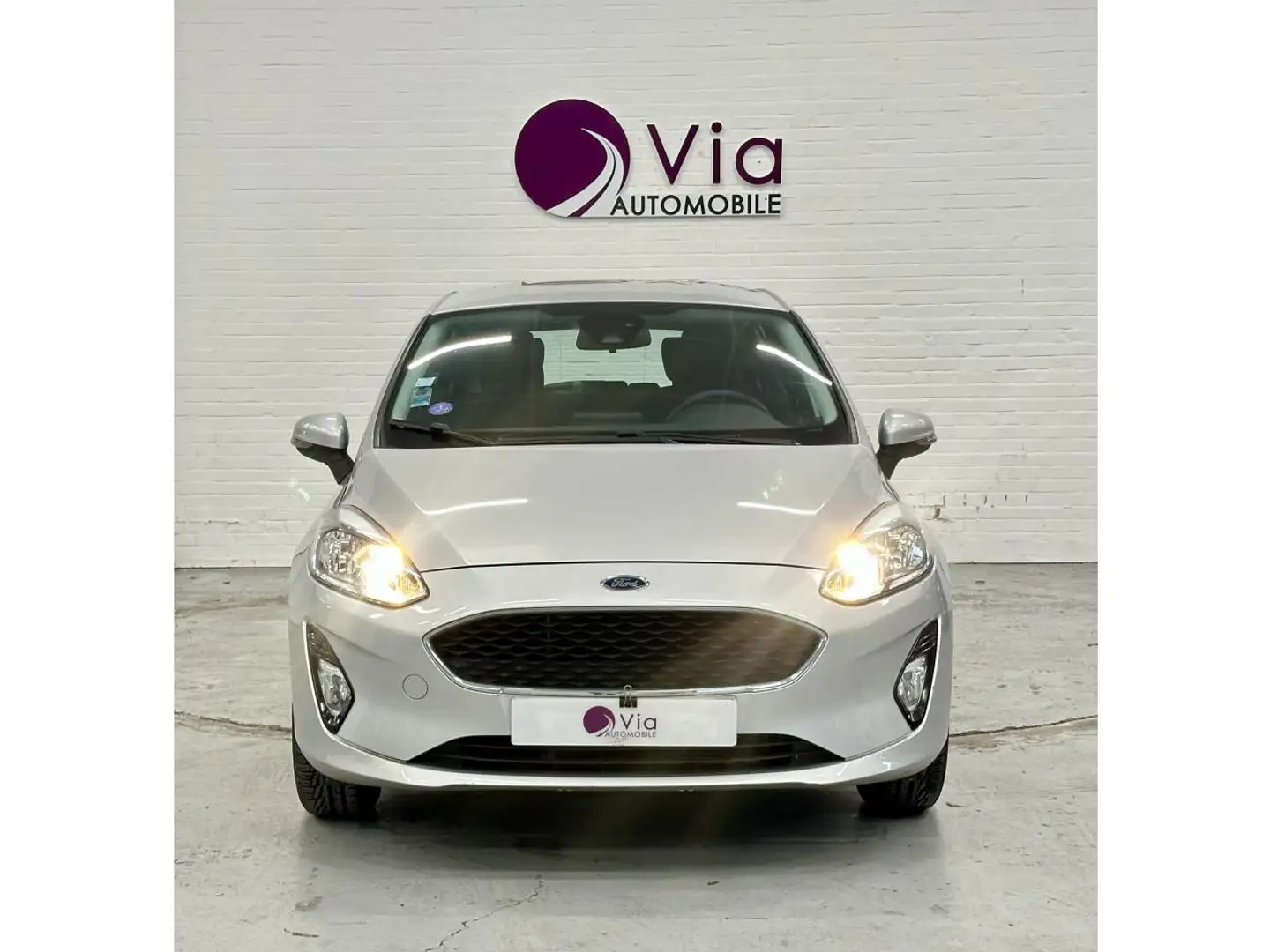 Ford Fiesta 1.1i 85 BUSINESS / 1ERE MAIN Gris - 2