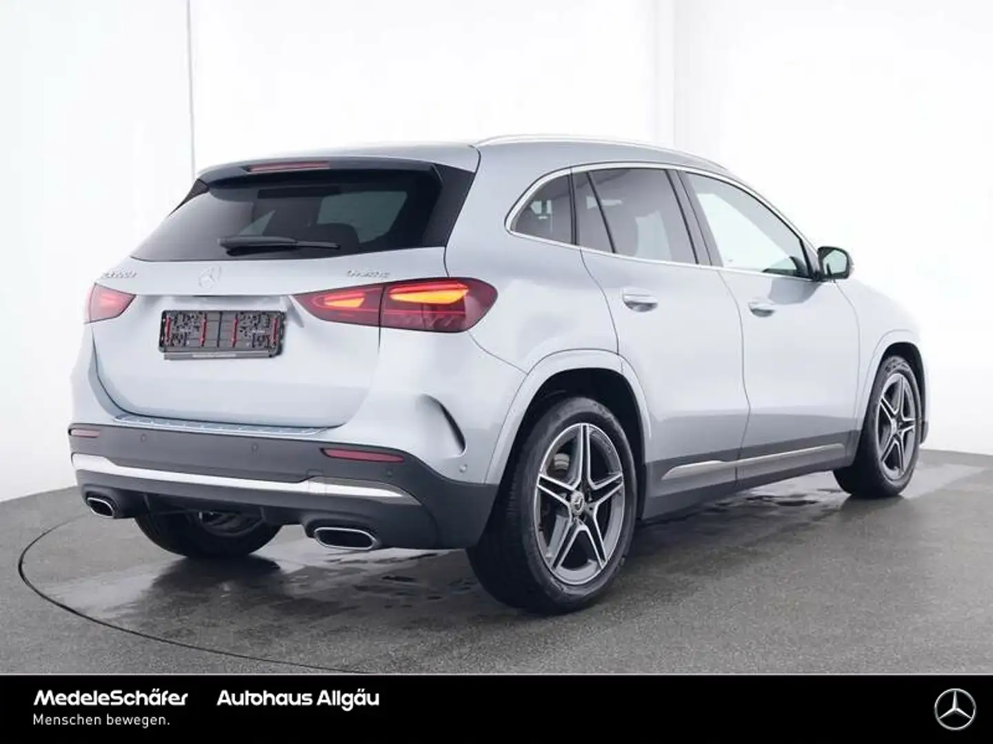 Mercedes-Benz GLA 220 GLA 220 d 4M AMG Premium+ AHK LEDER Pano NP75 Park Plateado - 2