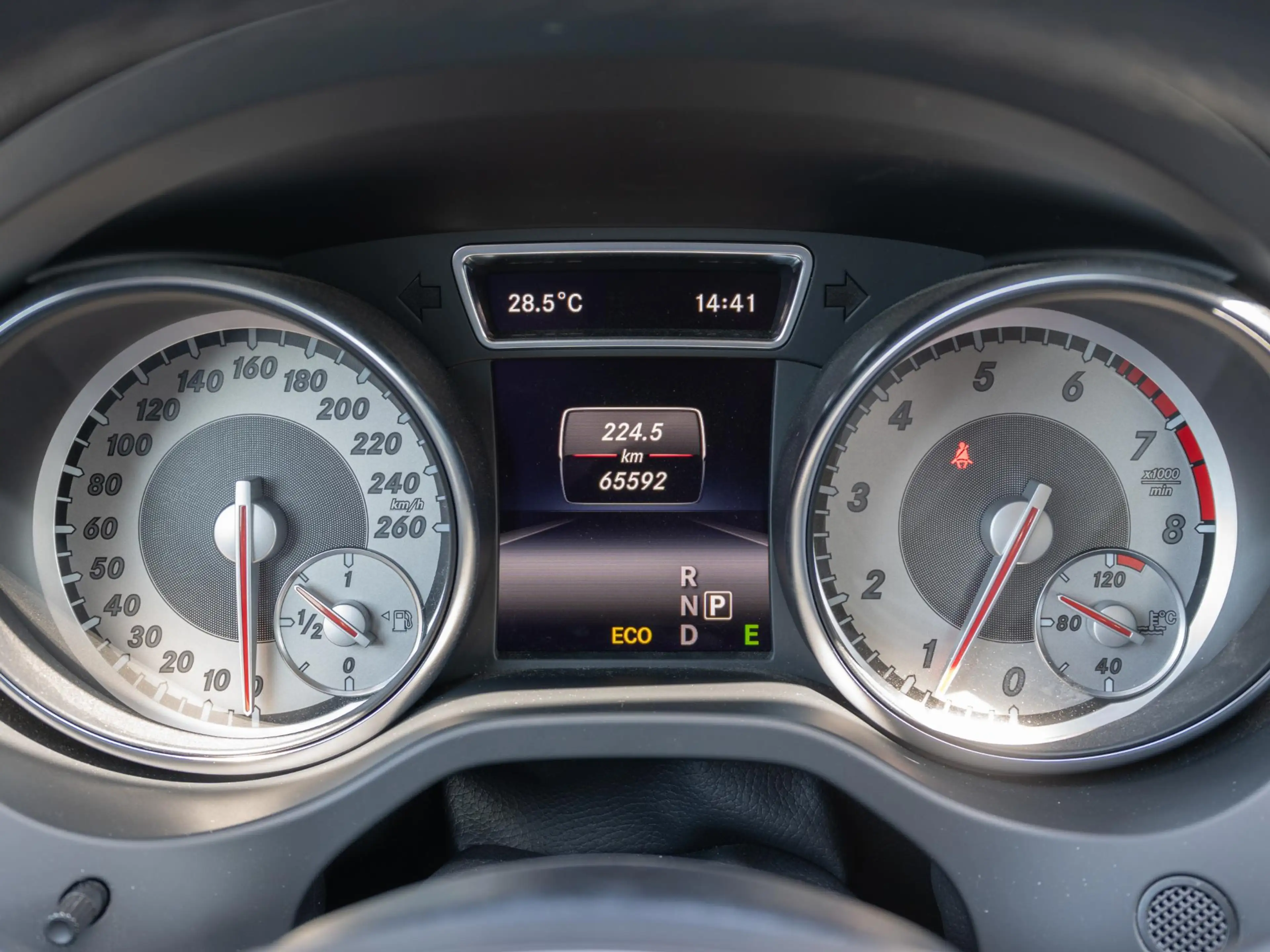 Mercedes-Benz GLA 200 Prestige | Elc trekhaak | Wide-screen | Volledig o — photo 15