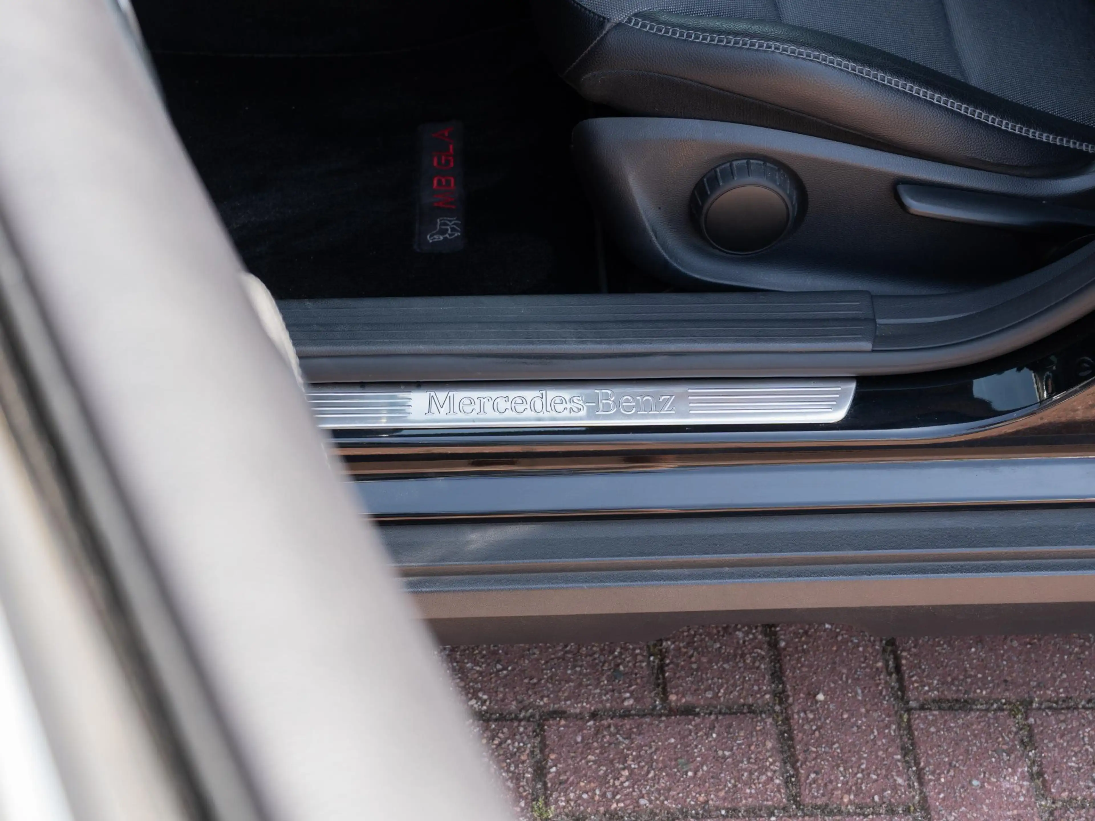 Mercedes-Benz GLA 200 Prestige | Elc trekhaak | Wide-screen | Volledig o — photo 14